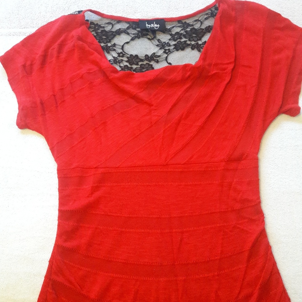 Women's red & lace top
